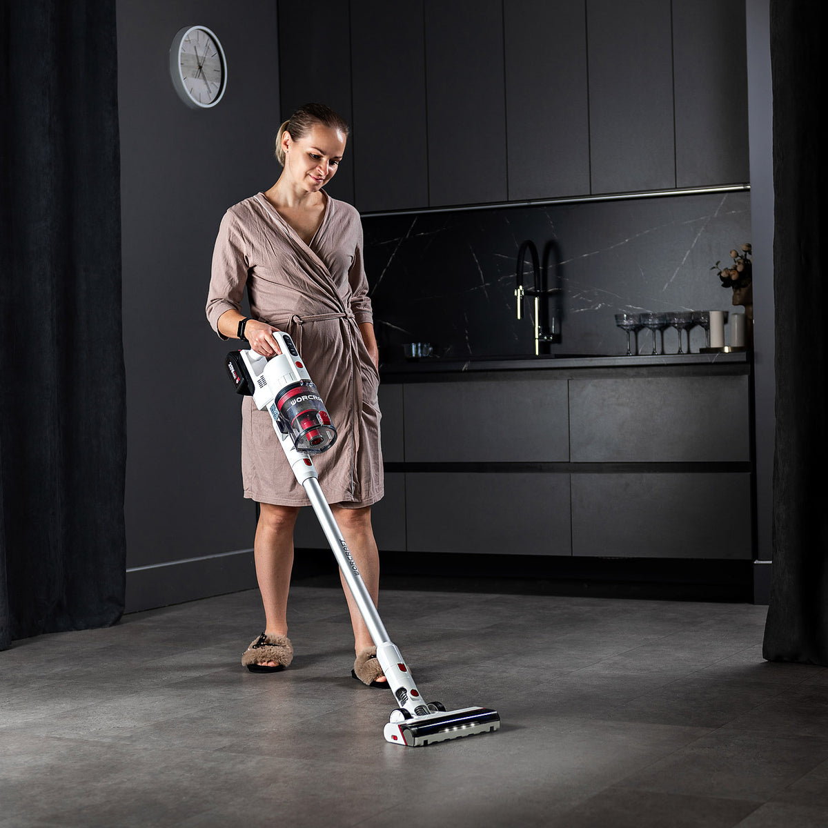 WorCraft 20V Cordless Stick Vacuum — 20kPa, 1.2L, Tool Only